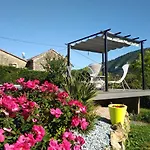 Πανσιόν Lesoleilo Mostuéjouls