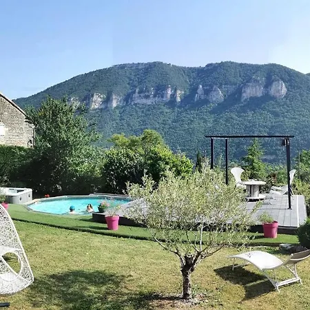 Penzion Lesoleilo Suite Chateau Ou Baume