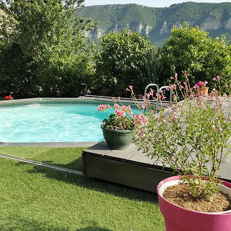 Penzion Lesoleilo Suite Chateau Ou Baume