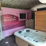 بيت ضيافة Lesoleilo