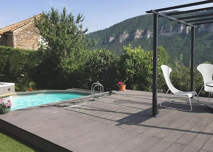 Pensión Lesoleilo Mostuéjouls