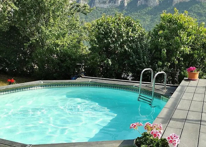 Pensión Lesoleilo Mostuéjouls