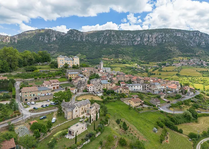 Lesoleilo Mostuéjouls